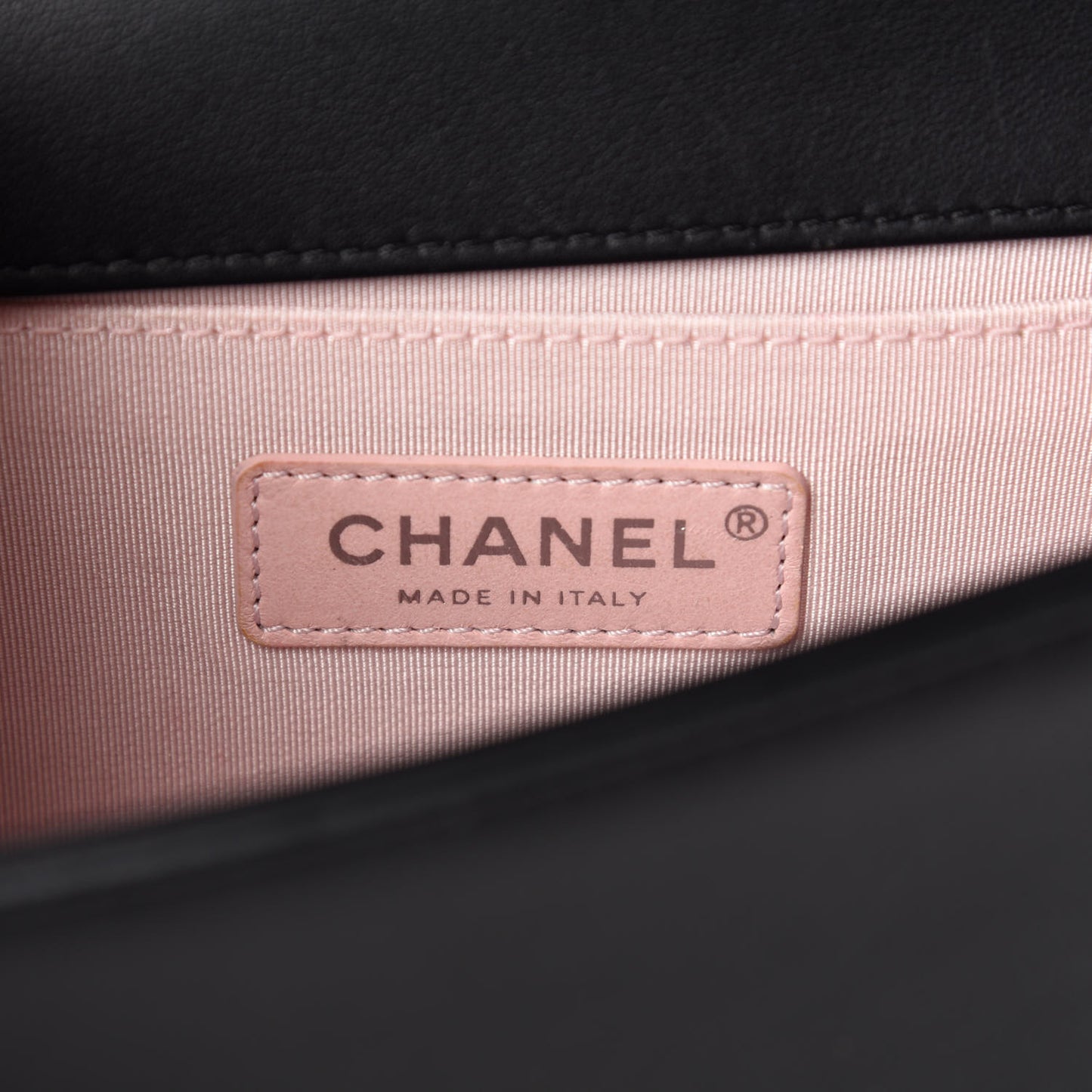 Calfskin Pearl Chevron Small Boy Flap Black