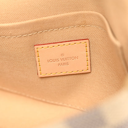 Louis Vuitton Damier Azur Favorite PM 6 of 11