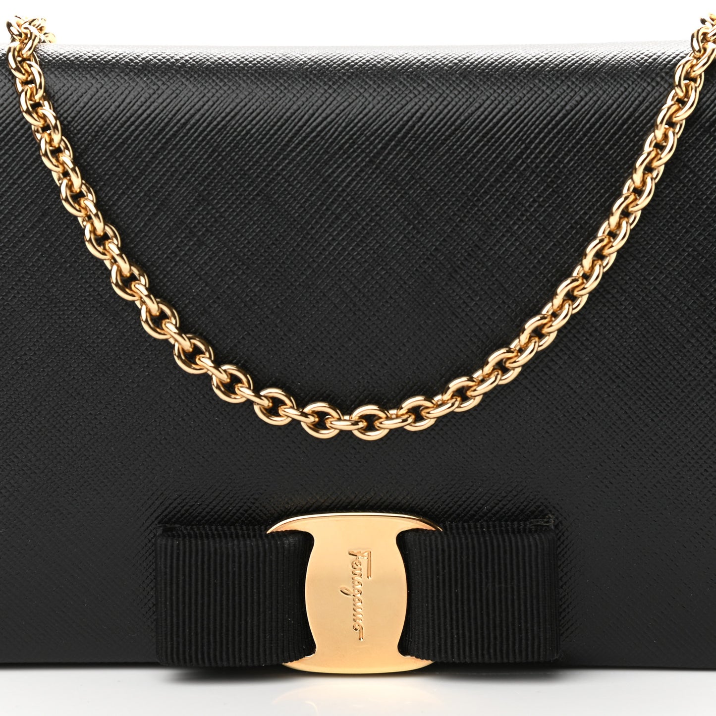 Calfskin Vara Wallet On Chain Black