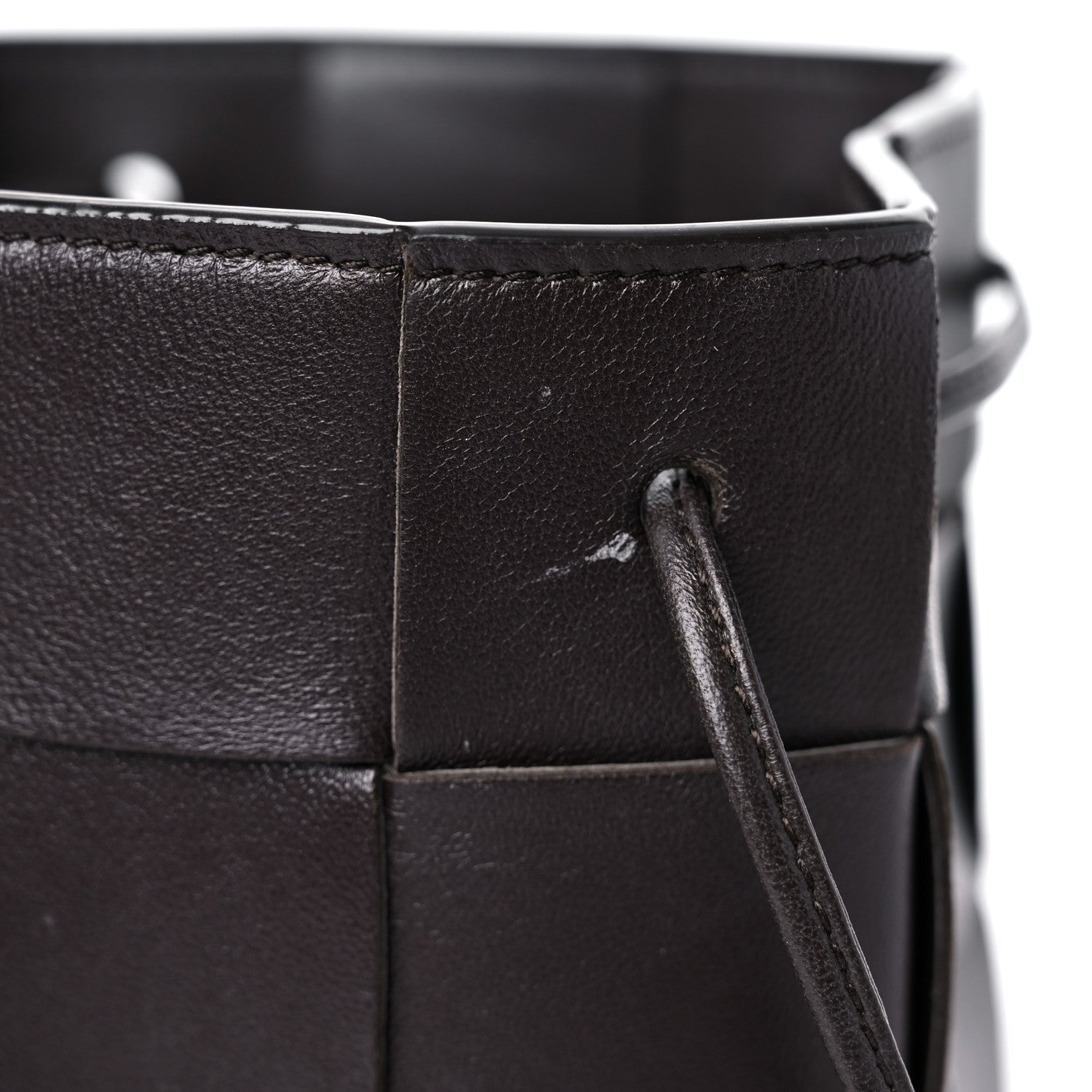 Bottega Veneta Nappa Maxi Intrecciato Cassette Bucket Bag Fondant 12 of 14