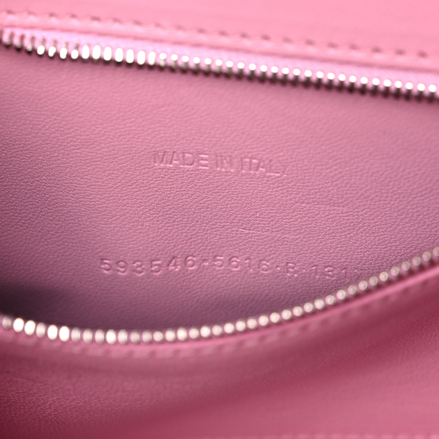 Shiny Calfskin Crocodile Embossed Small Hourglass Top Handle Bag Candy Pink