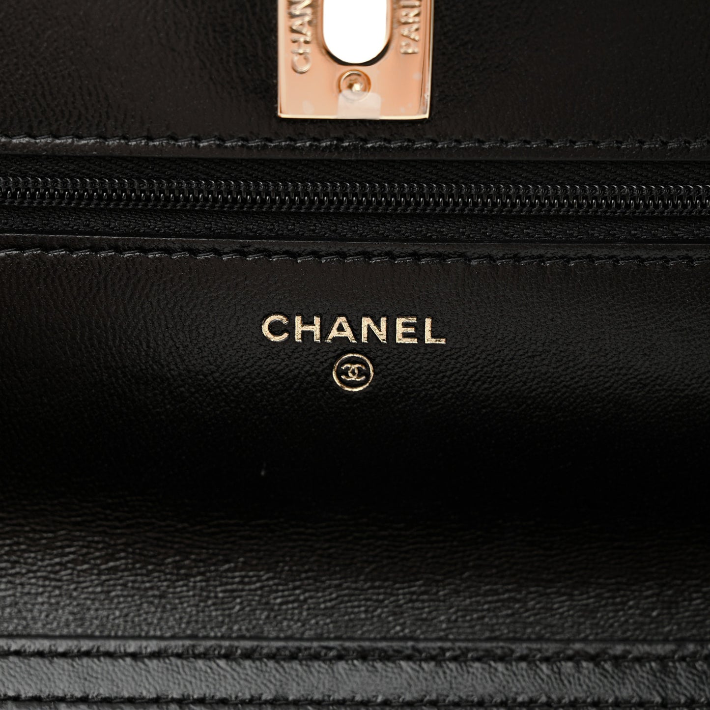 Shiny Lambskin Quilted Golden Links Wallet On Chain WOC Black