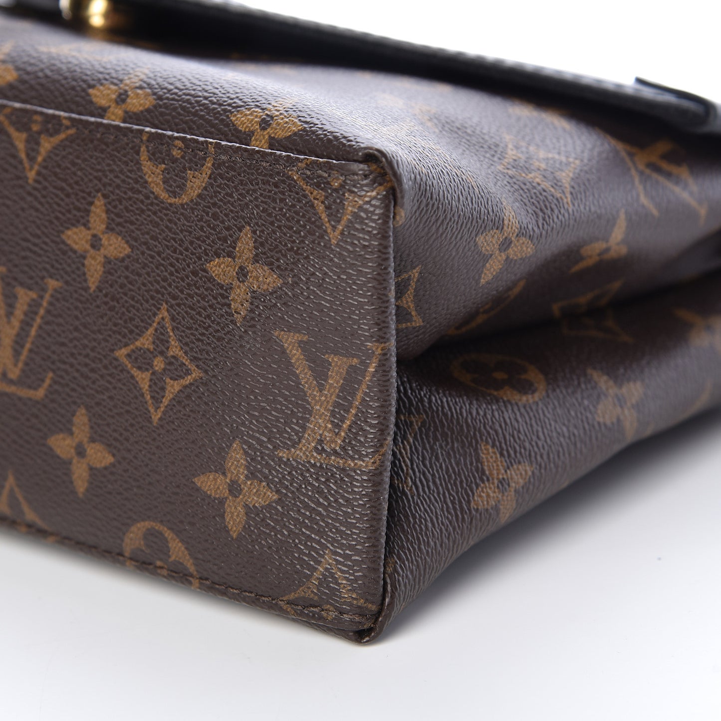 Epi Monogram Saint Michel Black