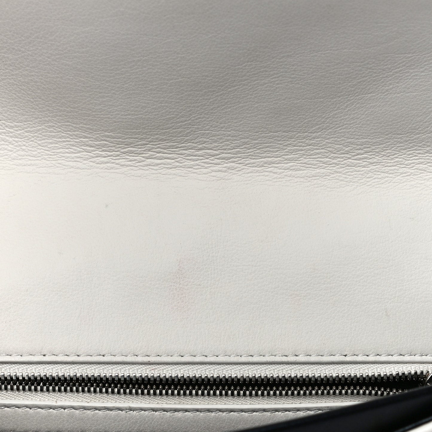 Calfskin Charms Logo Matelasse M BB Round Shoulder Bag Blanc Bleu Orange