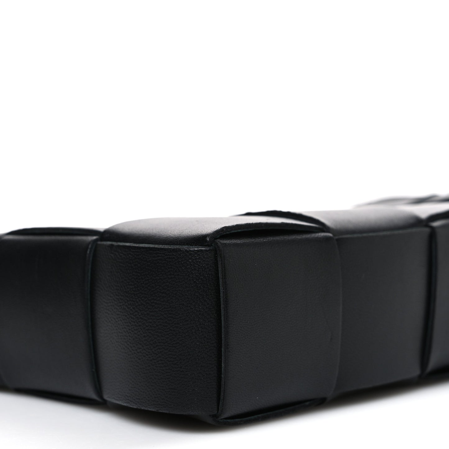 Calfskin Maxi Intrecciato Cassette Pouch On Strap Black