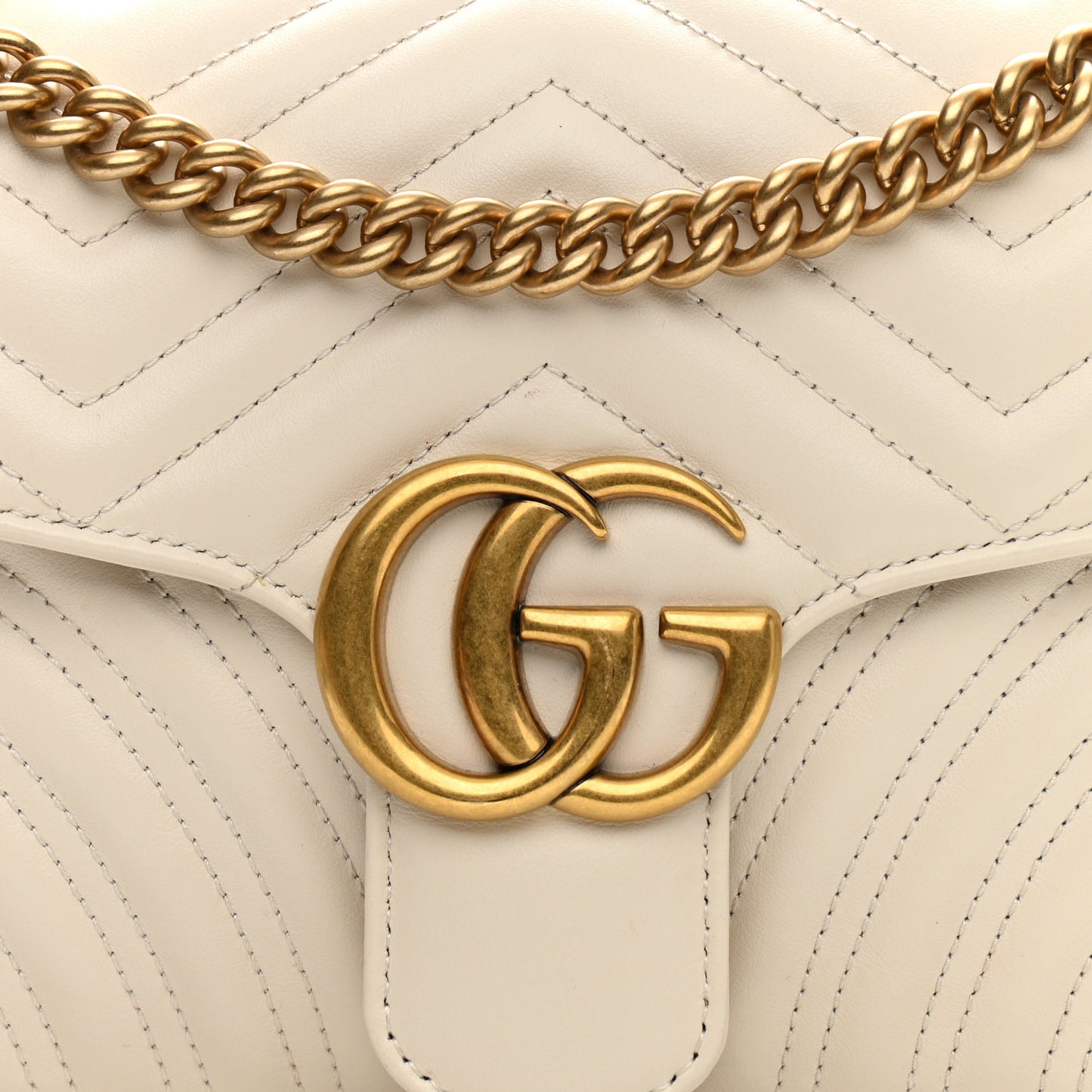 Calfskin Matelasse Small GG Marmont Shoulder Bag White