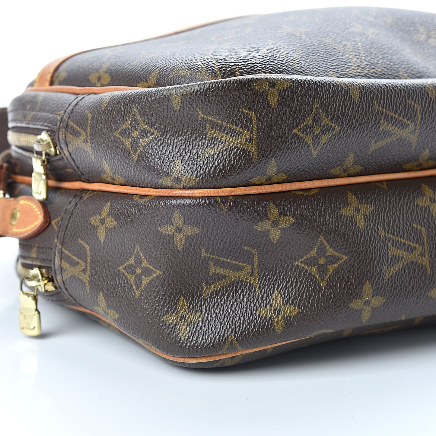Monogram Reporter PM