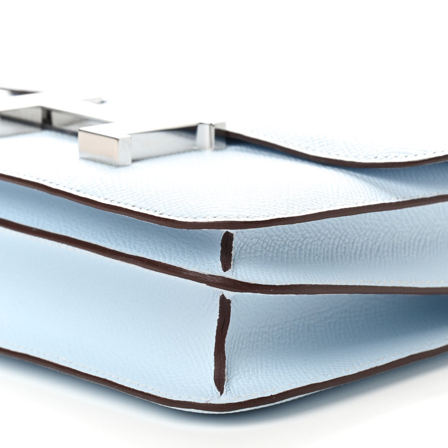Epsom Constance 18 Bleu Brume