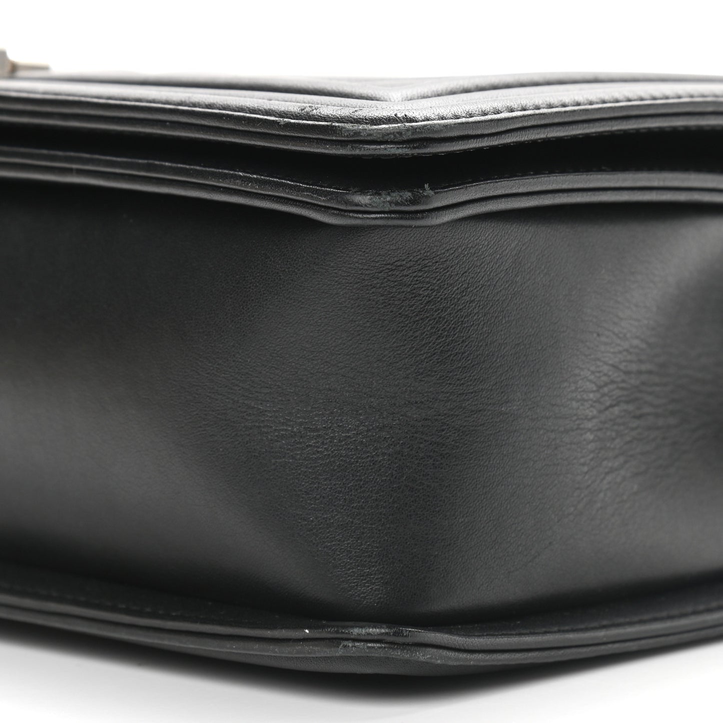Calfskin Chevron Quilted Medium Boy Flap Black