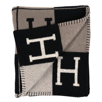 Hermes Wool Cashmere Avalon III Blanket Ecru Black 2 of 3