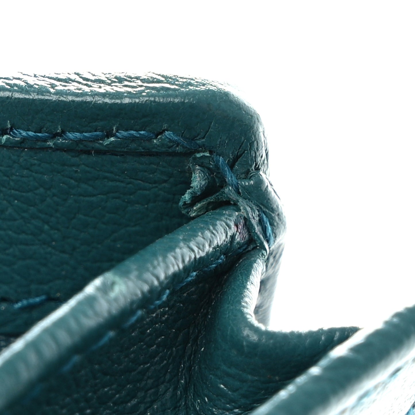 Azalea Calfskin Enamel Matelasse Diagonal Torchon GG Marmont Card Case Imperial Blue Pavone