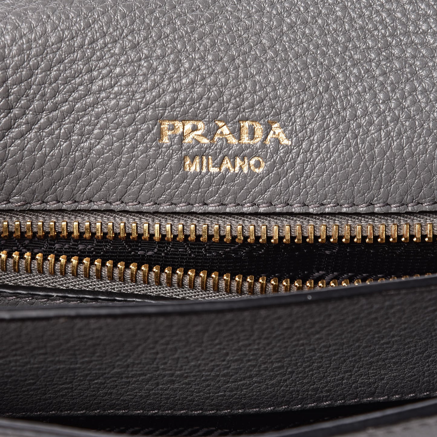 Vitello Daino Crossbody Flap Marmo