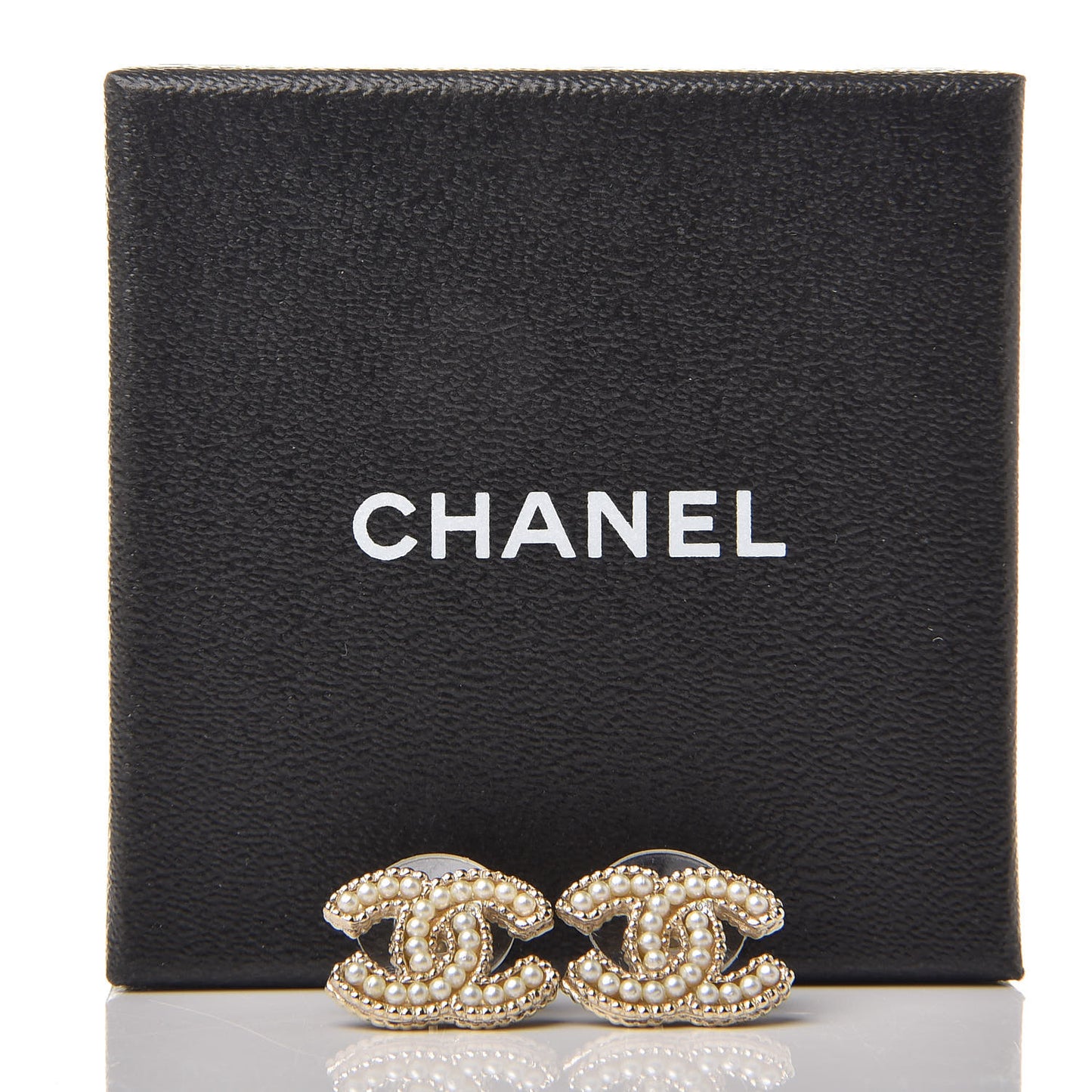 Pearl CC Earrings Gold