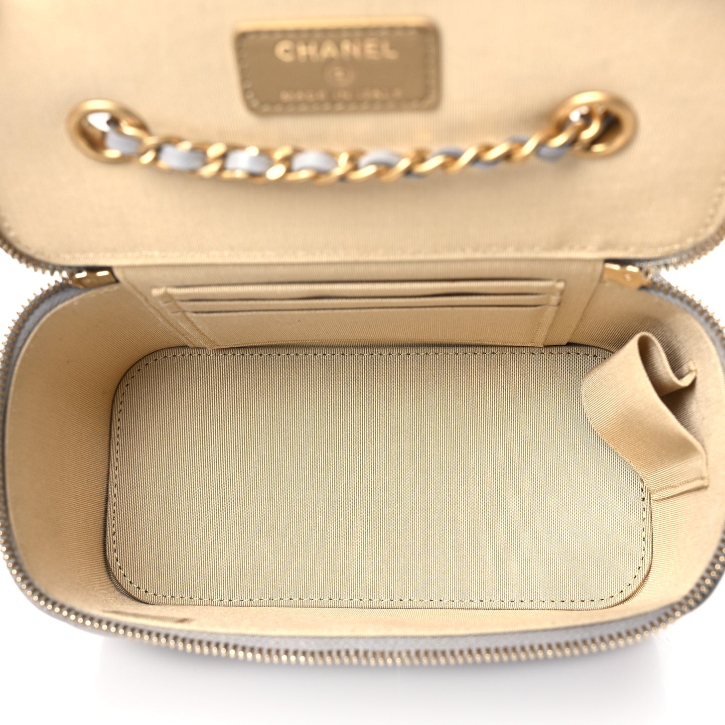 Lambskin Quilted Small Pearl Crush Vanity Case With Chain Grey