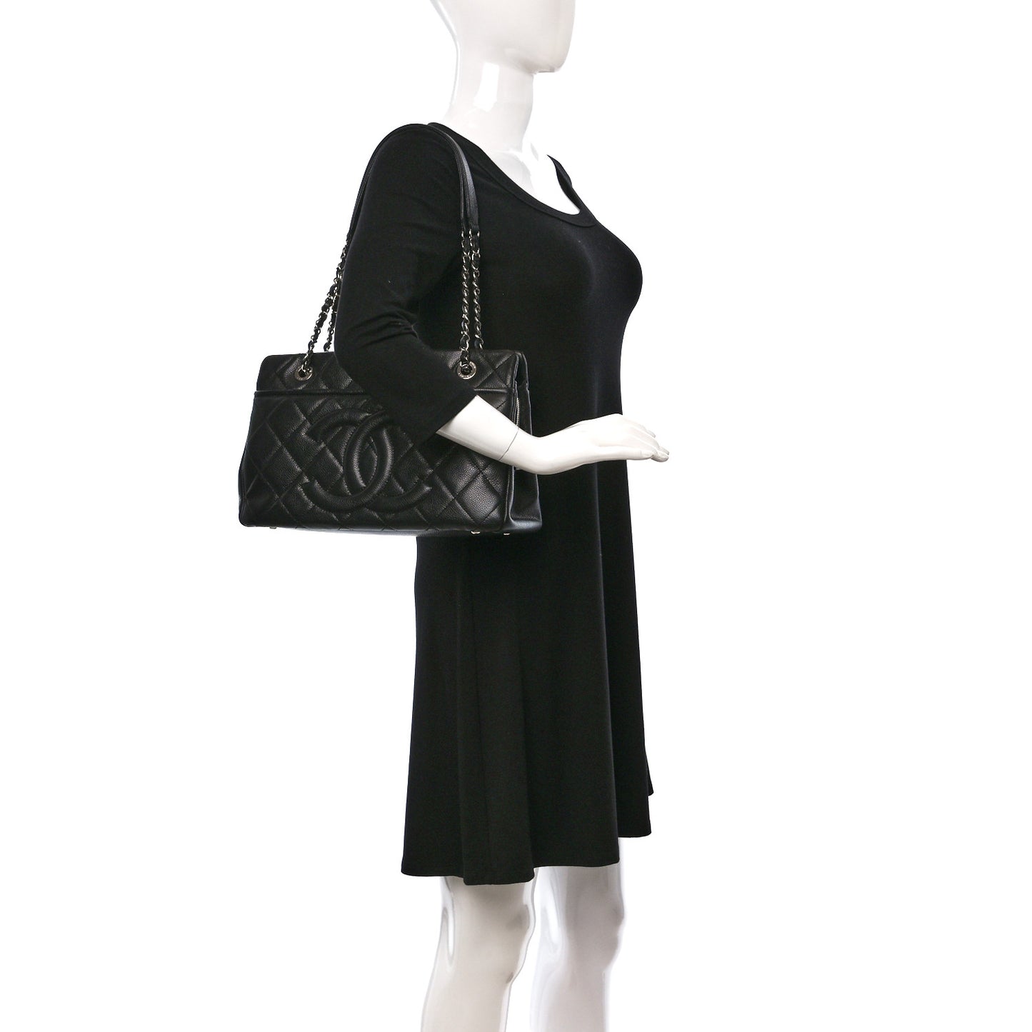 Caviar Quilted CC Timeless Soft Tote Black