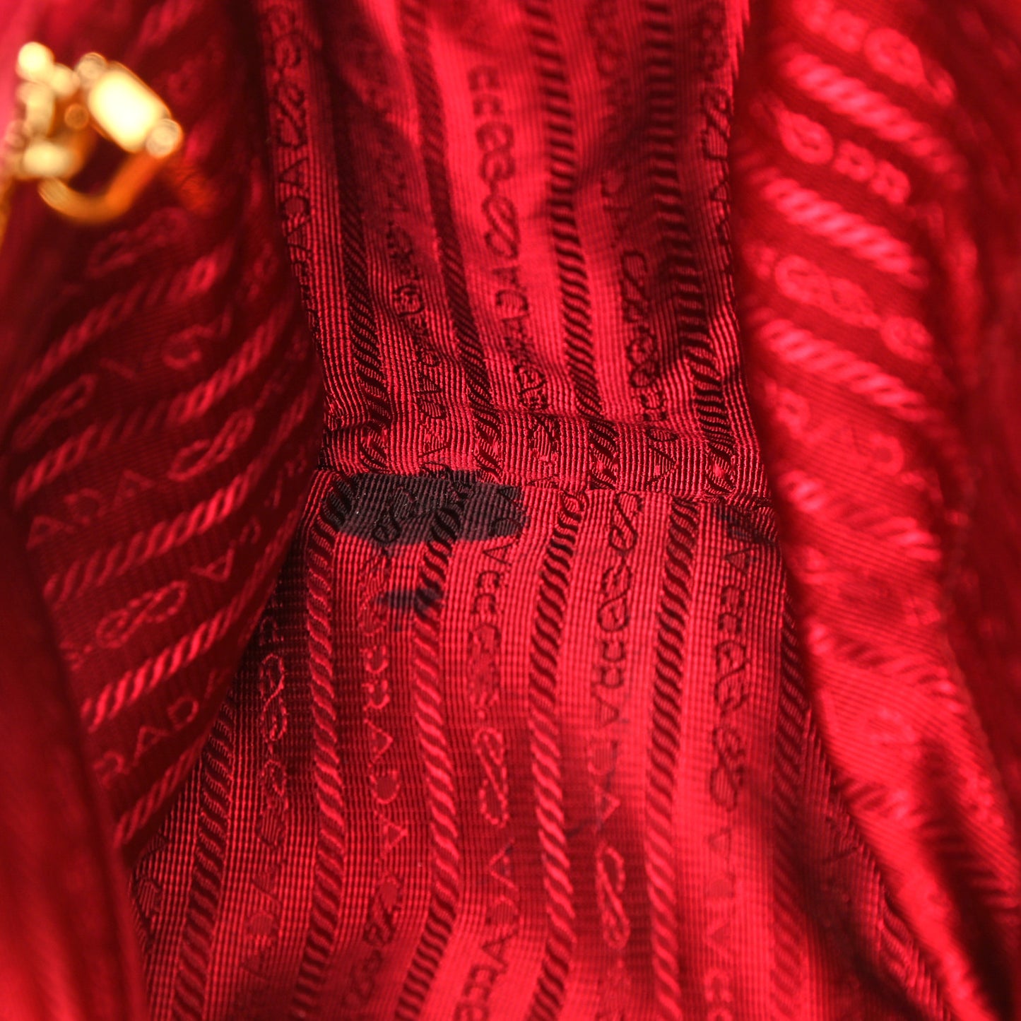 Saffiano Medium Galleria Double Zip Tote Peonia
