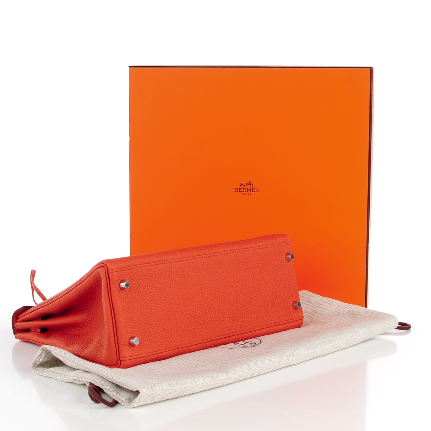 Togo Kelly Retourne 32 Terre Battue