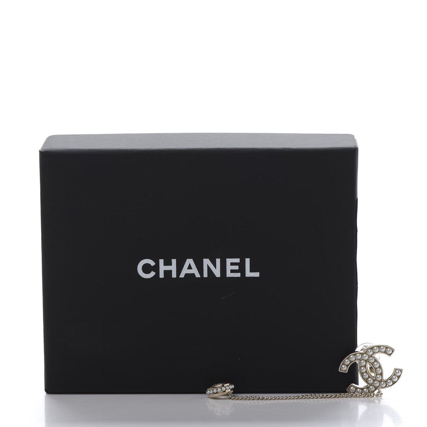 Pearl CC Chain Cuff Single Earring Gold Pearly White