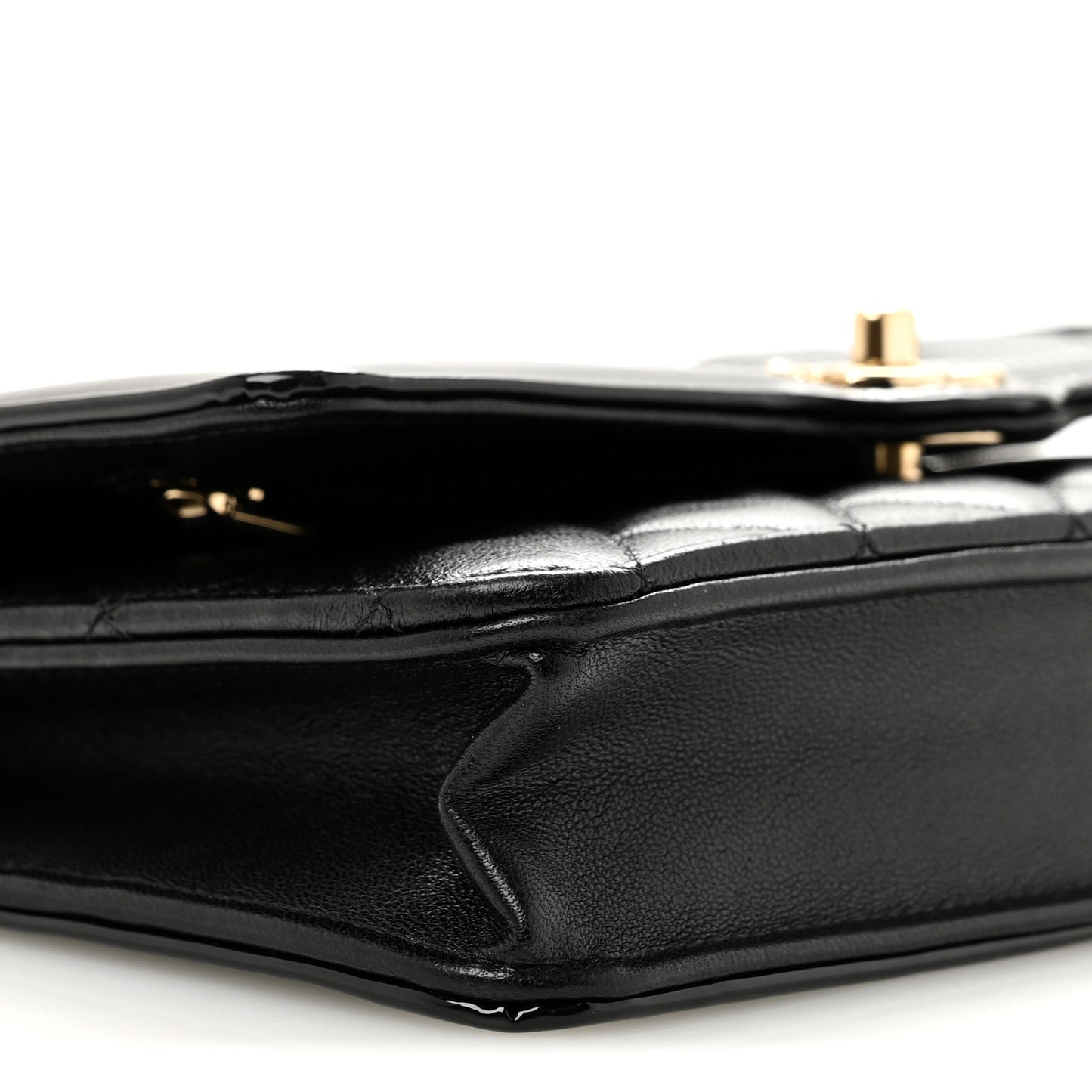 Lambskin Patent Calfskin Quilted Hold The Line CC Wallet On Chain WOC Black