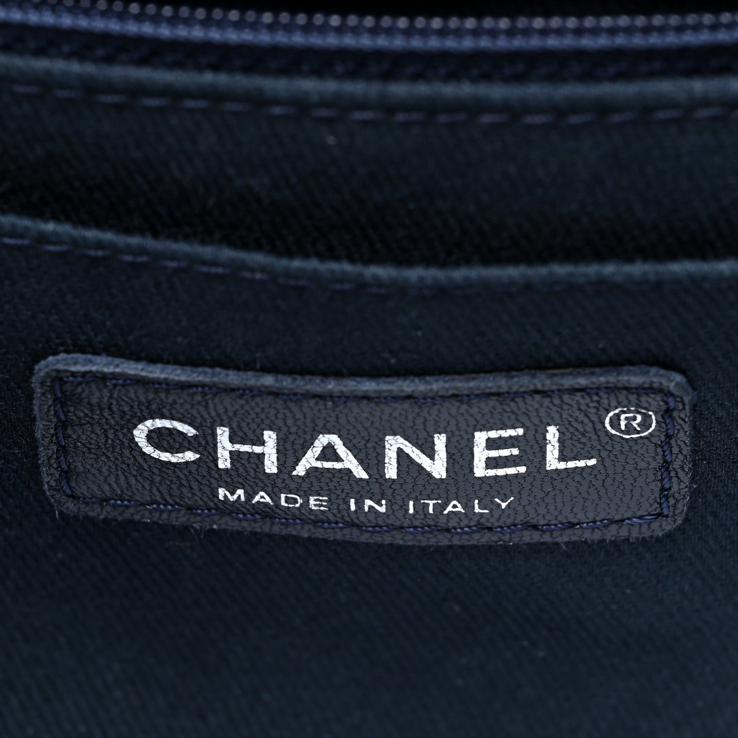 Washed Caviar Quilted Medium Turn Around Ligne Flap Navy