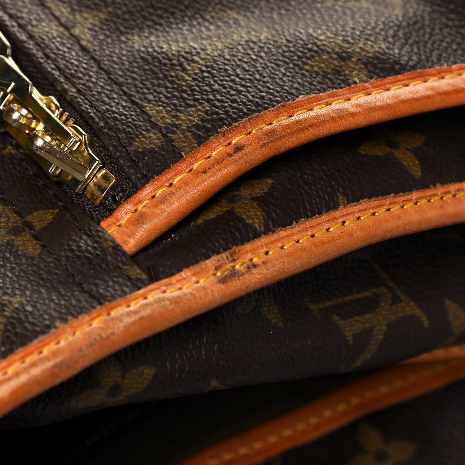 Louis Vuitton Monogram Garment Bag 16 of 25