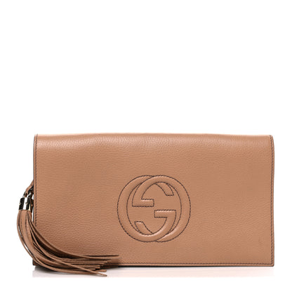 Gucci Pebbled Calfskin Medium Soho Clutch Camelia 1 of 8
