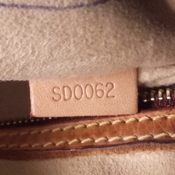 Louis Vuitton Monogram Looping MM 9 of 9