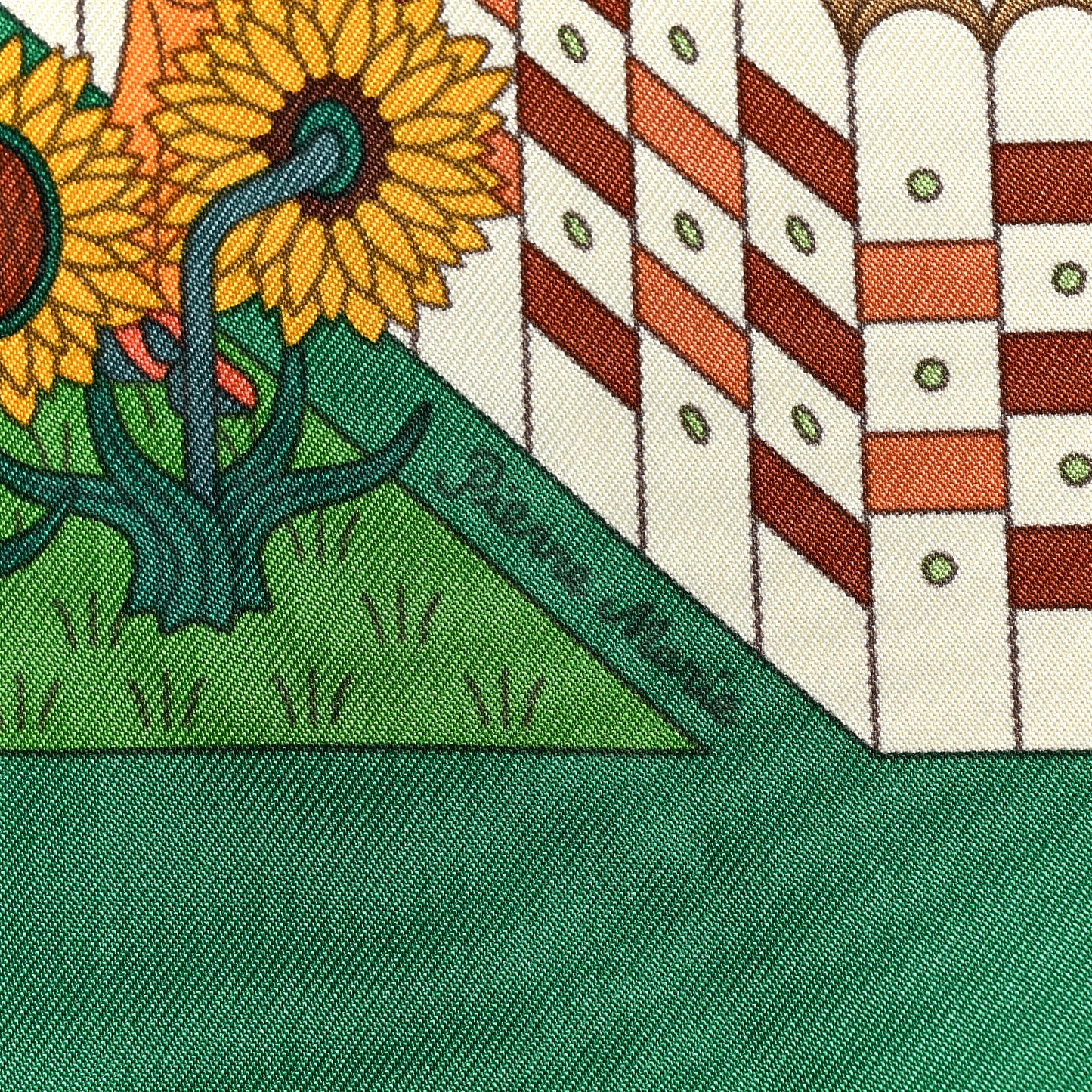 Silk La Maison Des Carres Scarf 90 Vert Soleil Beige