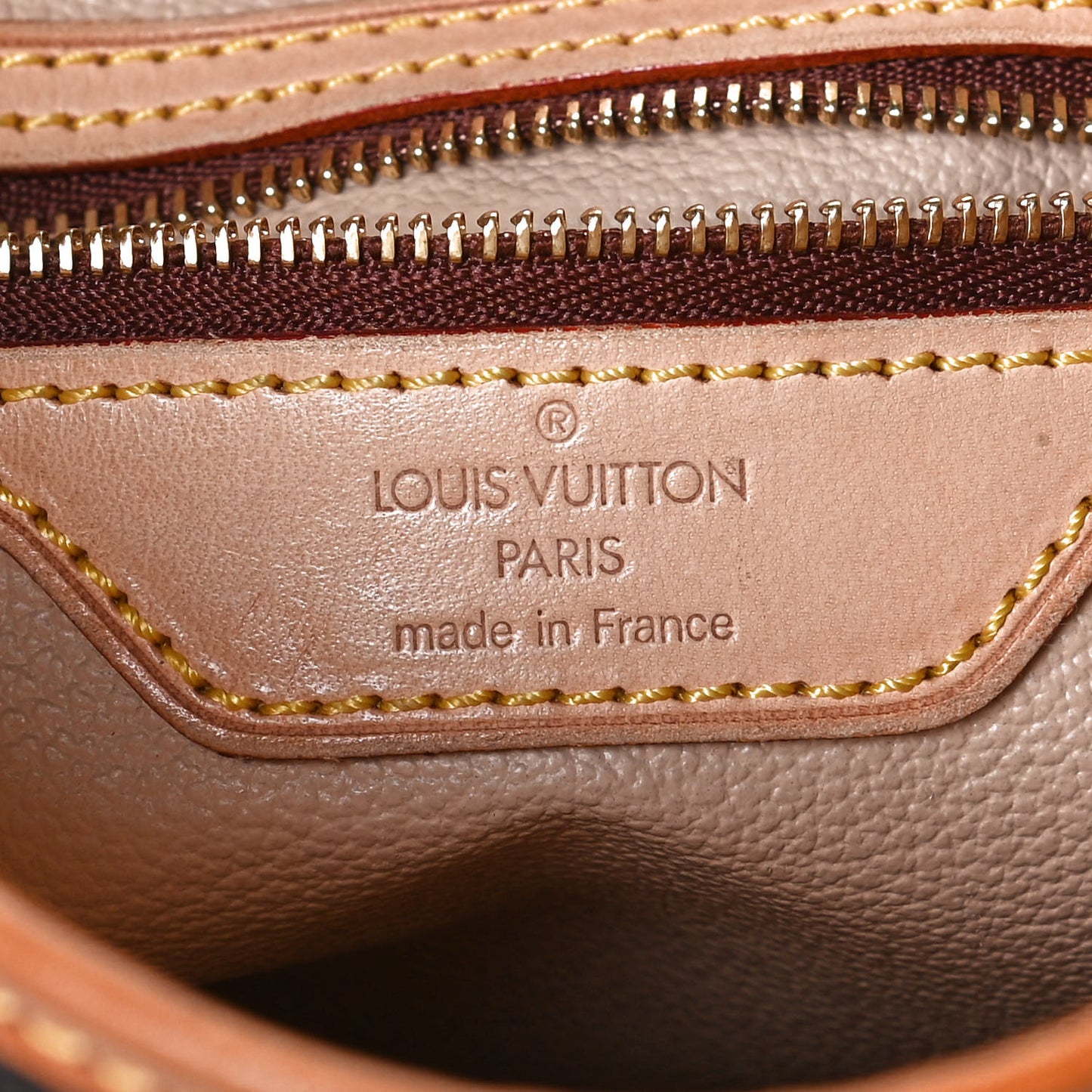 Monogram Petit Bucket 23