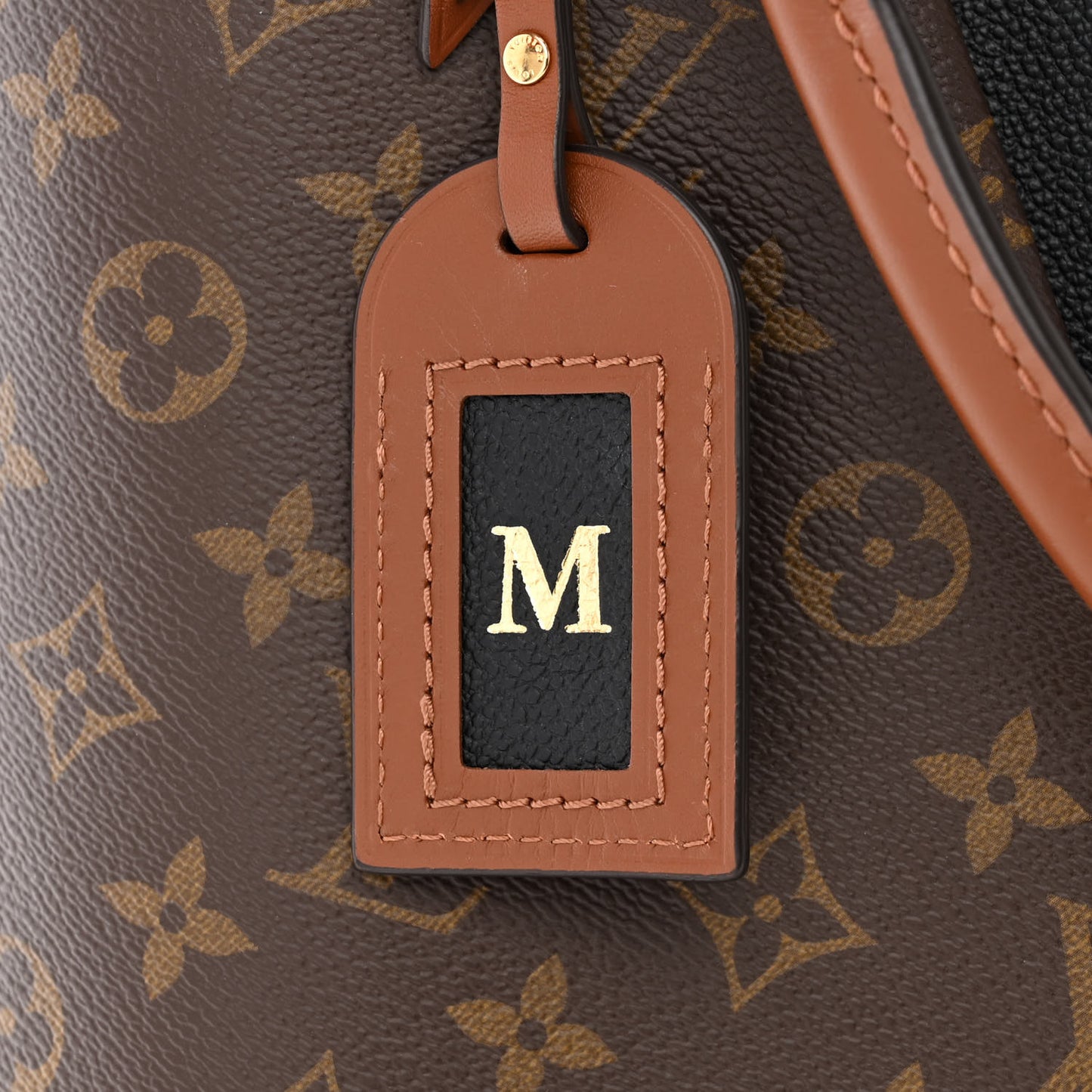 Monogram V Tote MM Black