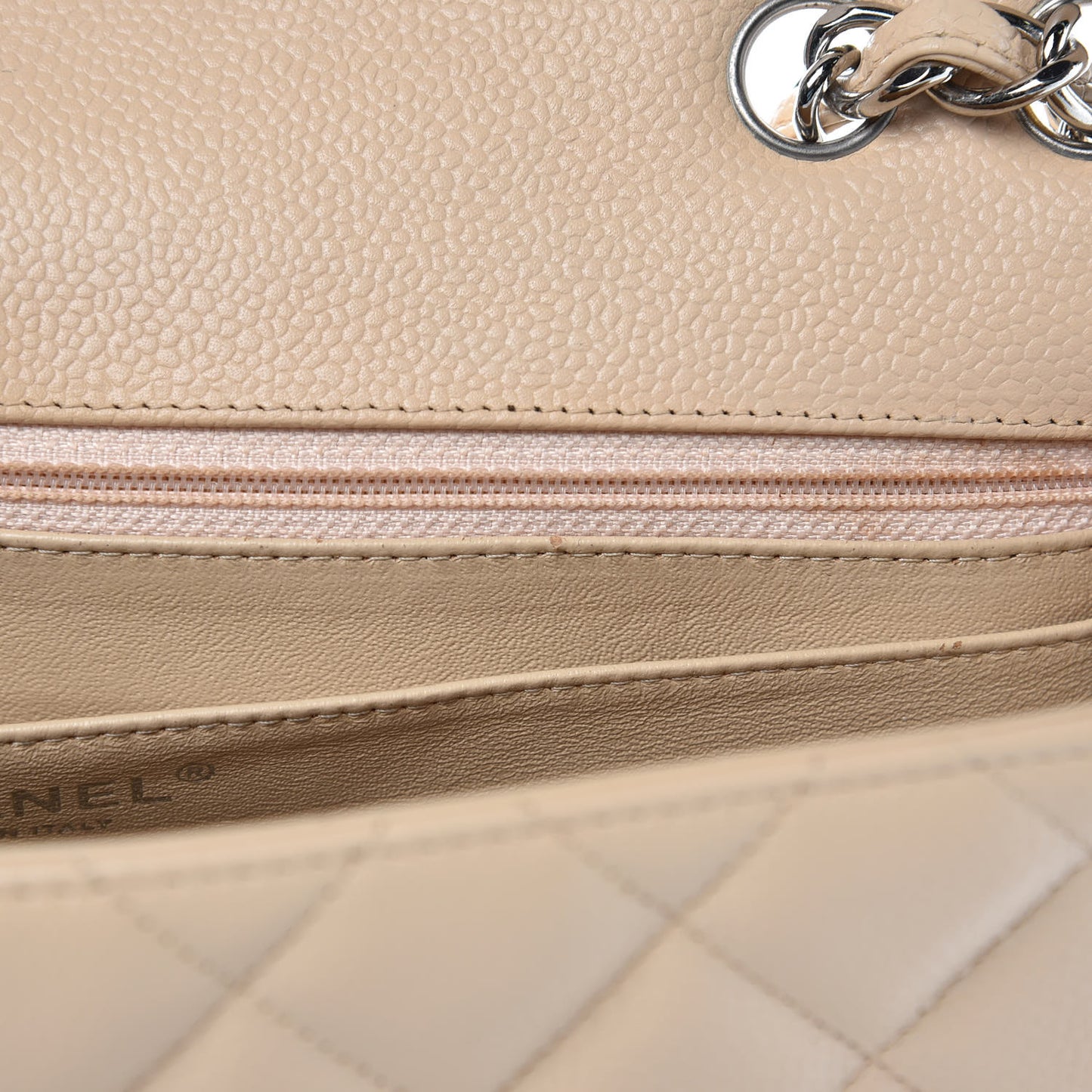Caviar Quilted Jumbo Single Flap Beige Clair