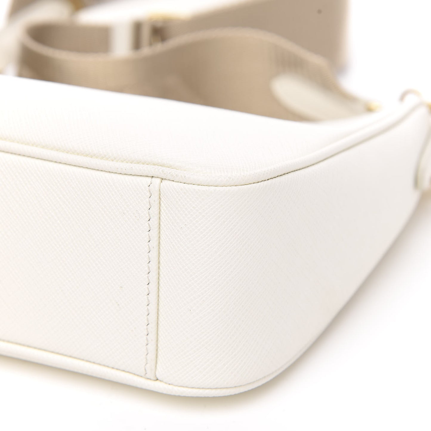 Saffiano Re-Edition 2005 Shoulder Bag White