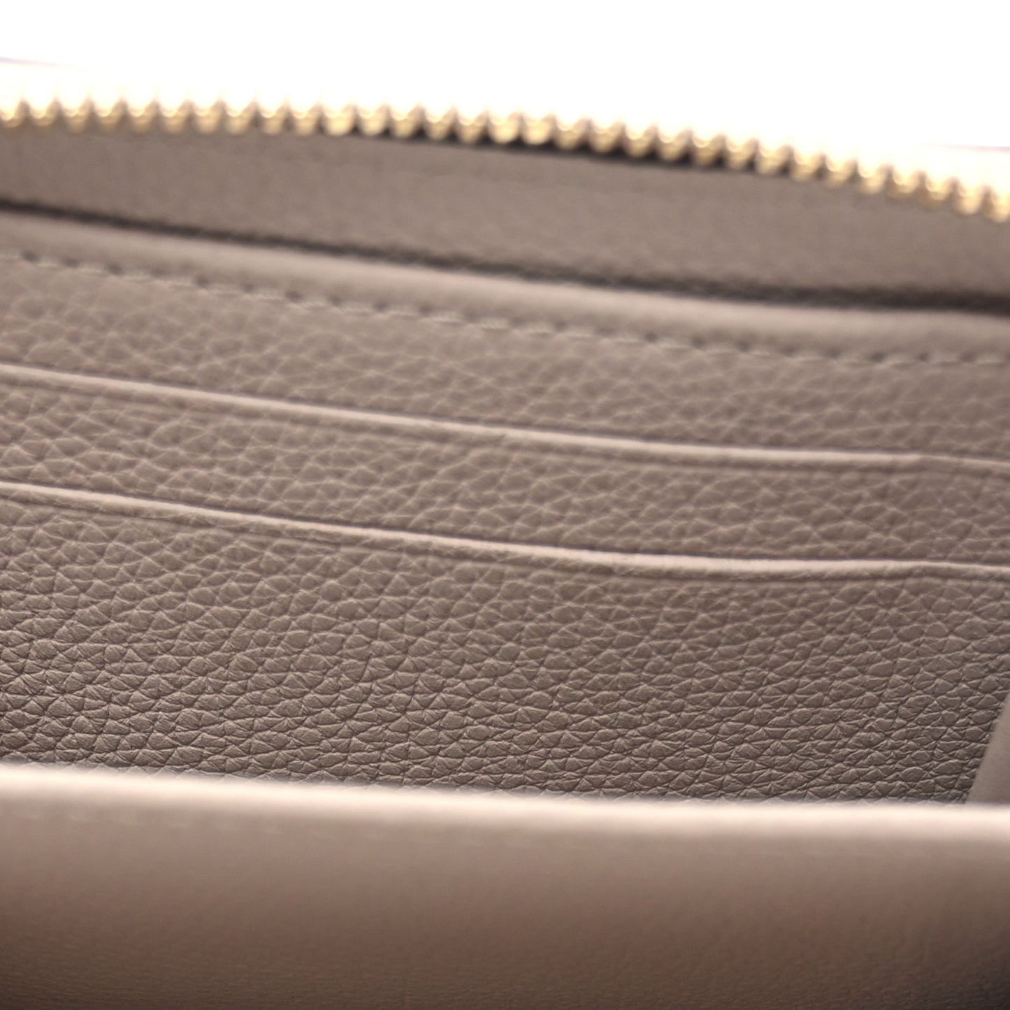 Calfskin Lockme Zippy Coin Purse Greige