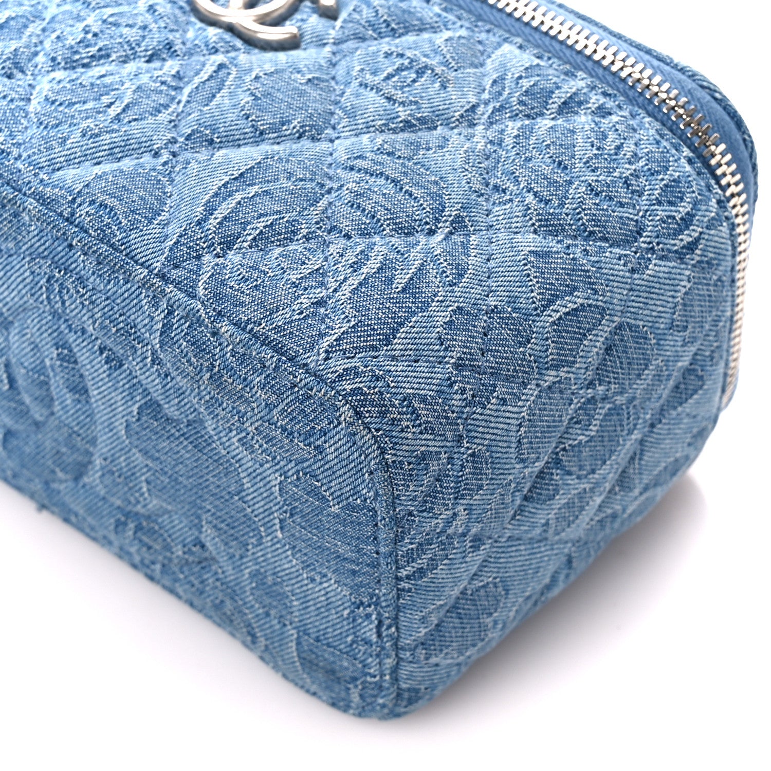 Chanel Denim Quilted Sweetheart Small Vanity Case With Chain Blue 10 of 10