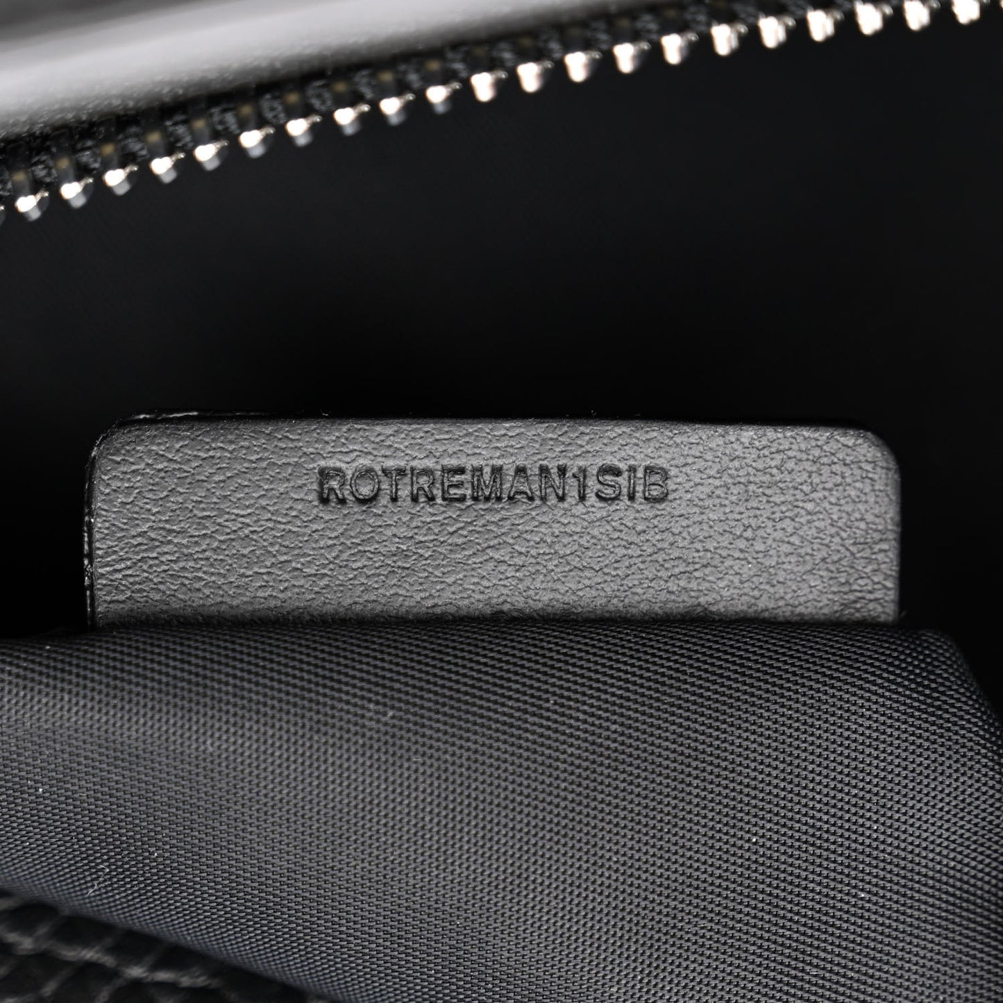 Grainy Calfskin Embossed Bruno Messenger Black