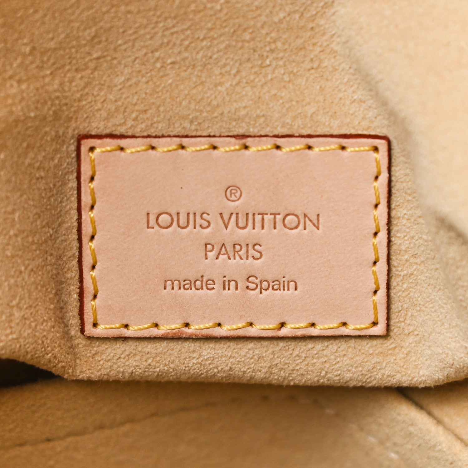Louis Vuitton Monogram Artsy MM 6 of 9