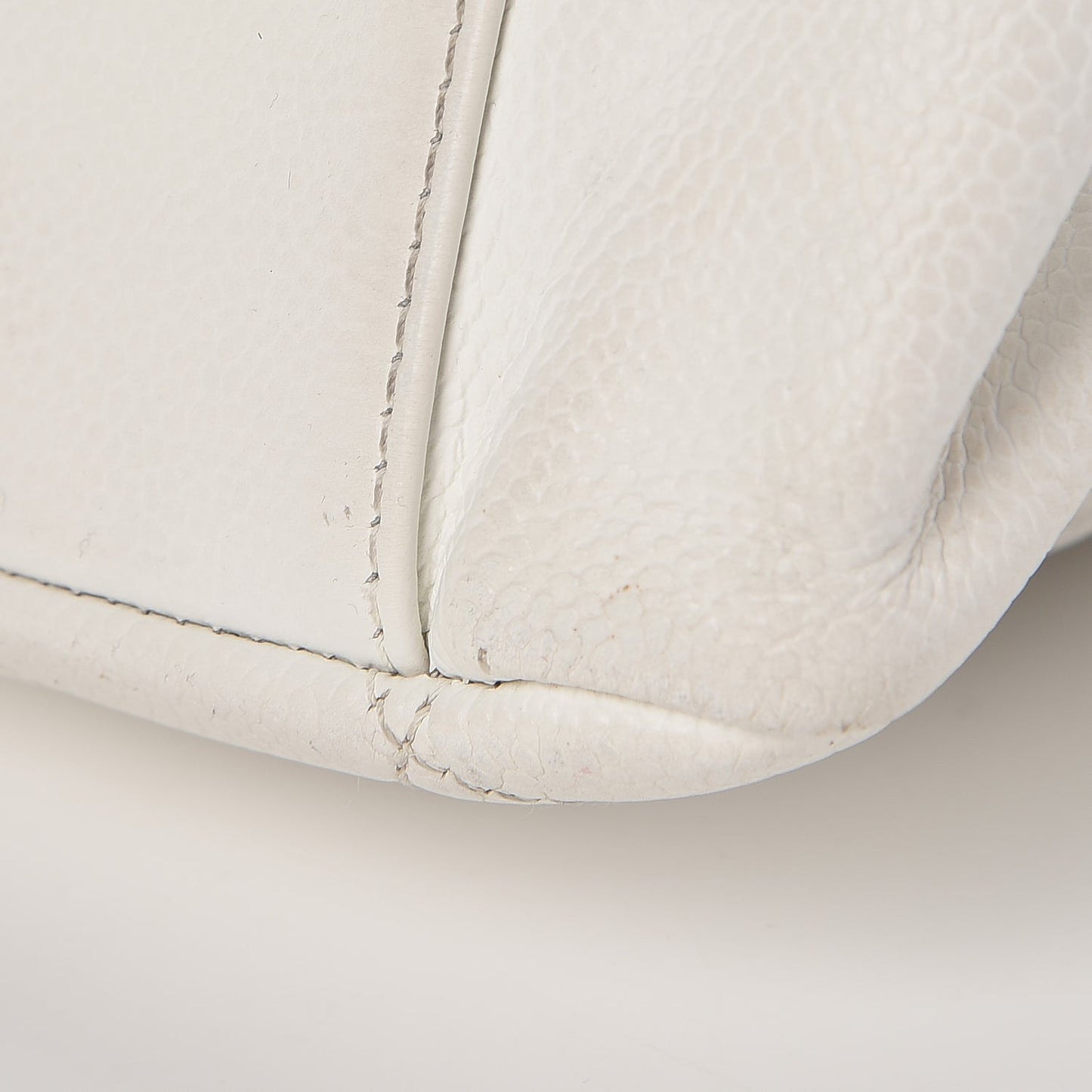 Caviar Quilted Grand Shopping Tote GST White