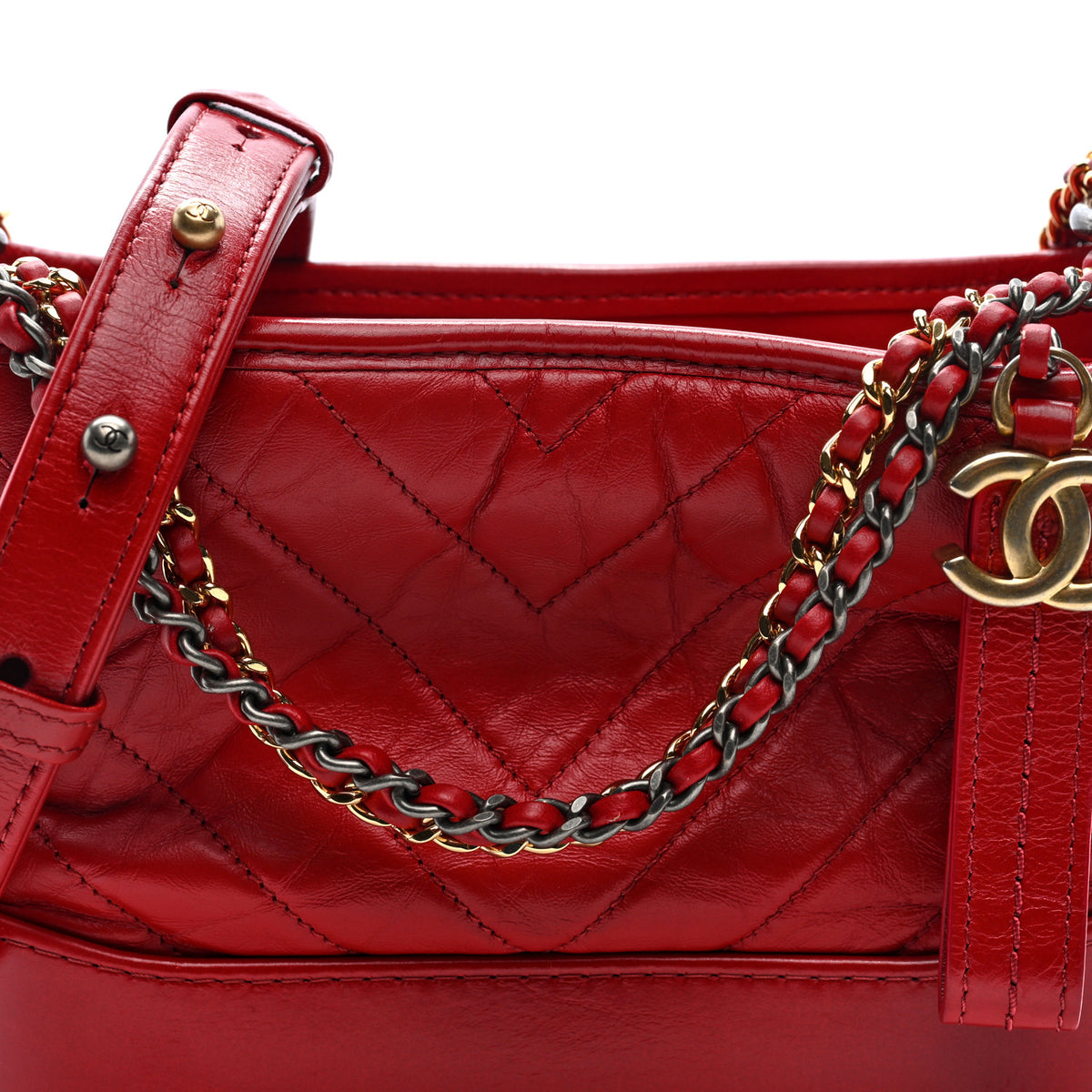 Aged Calfskin Chevron Quilted Small Gabrielle Hobo Red