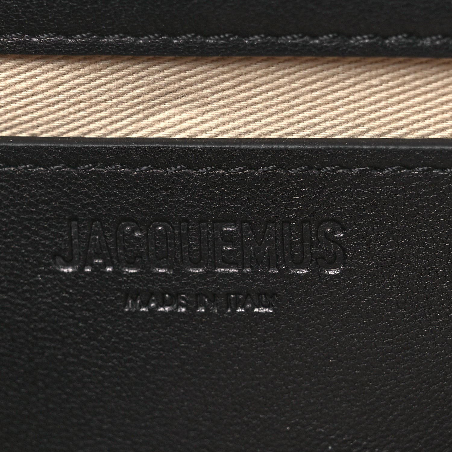 Jacquemus Smooth Calfskin La Pochette Rond Carre Black 9 of 18