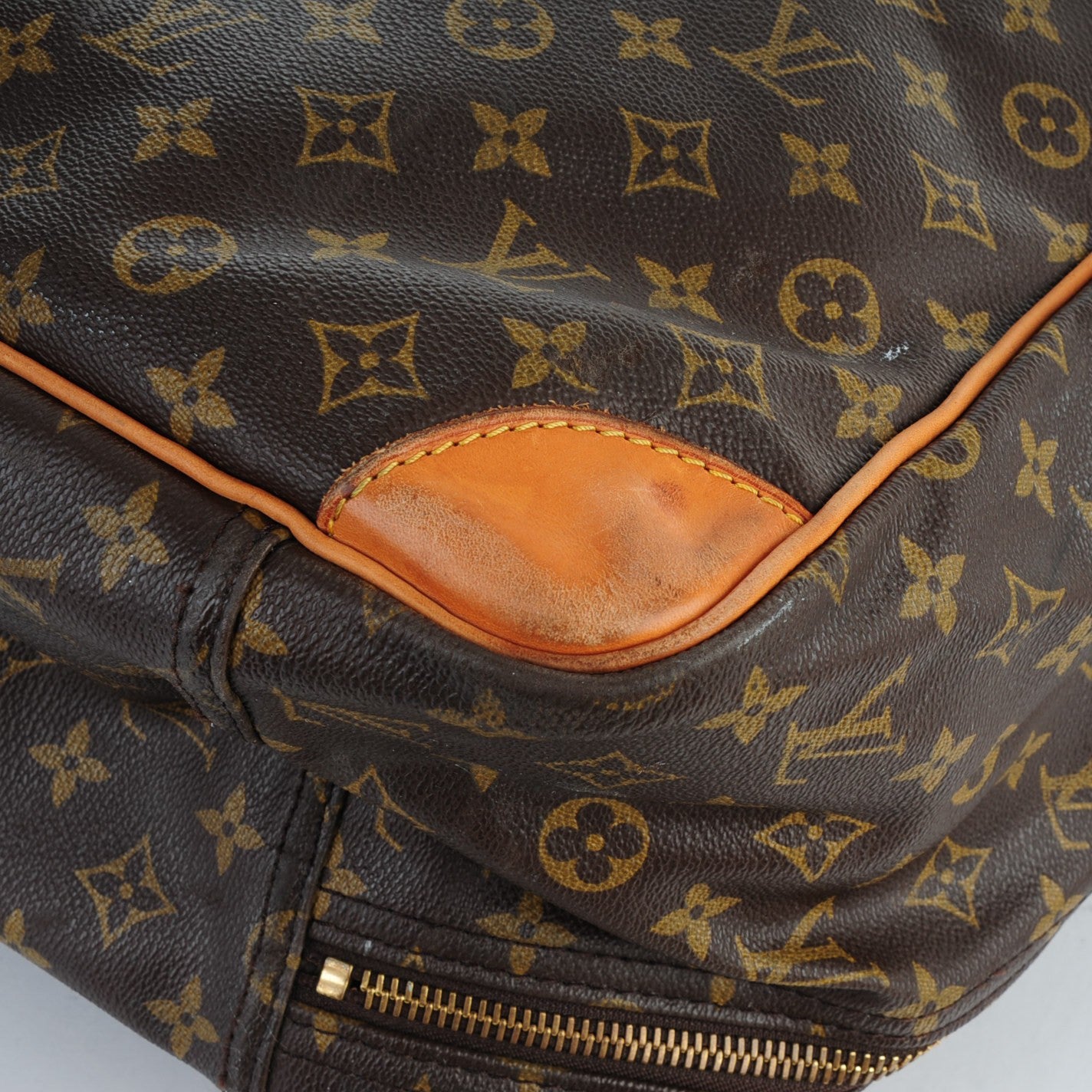 Monogram Sirius 55
