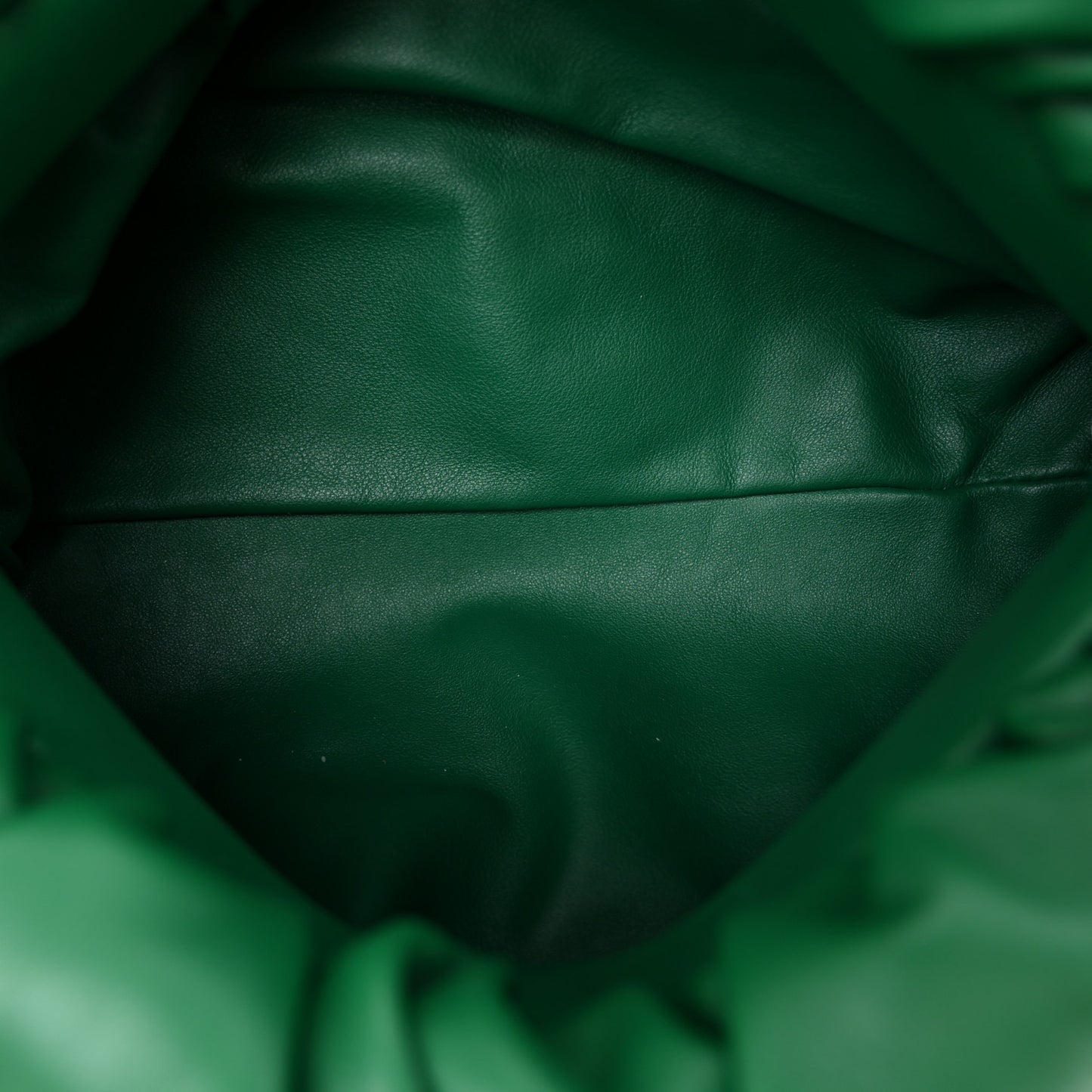 Calfskin The Pouch Chain Racing Green