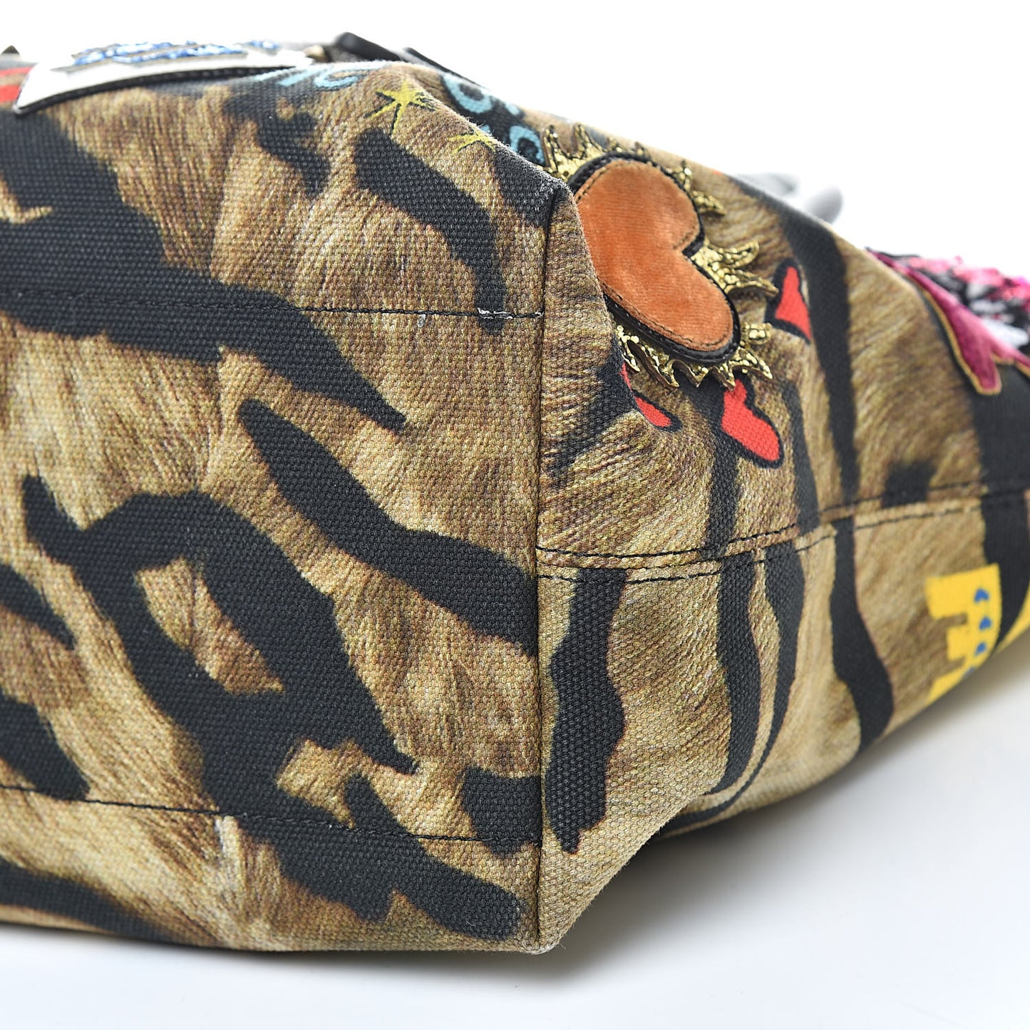 Leopard Print Graffiti Printed Iguana Amore Tote Black Multicolor