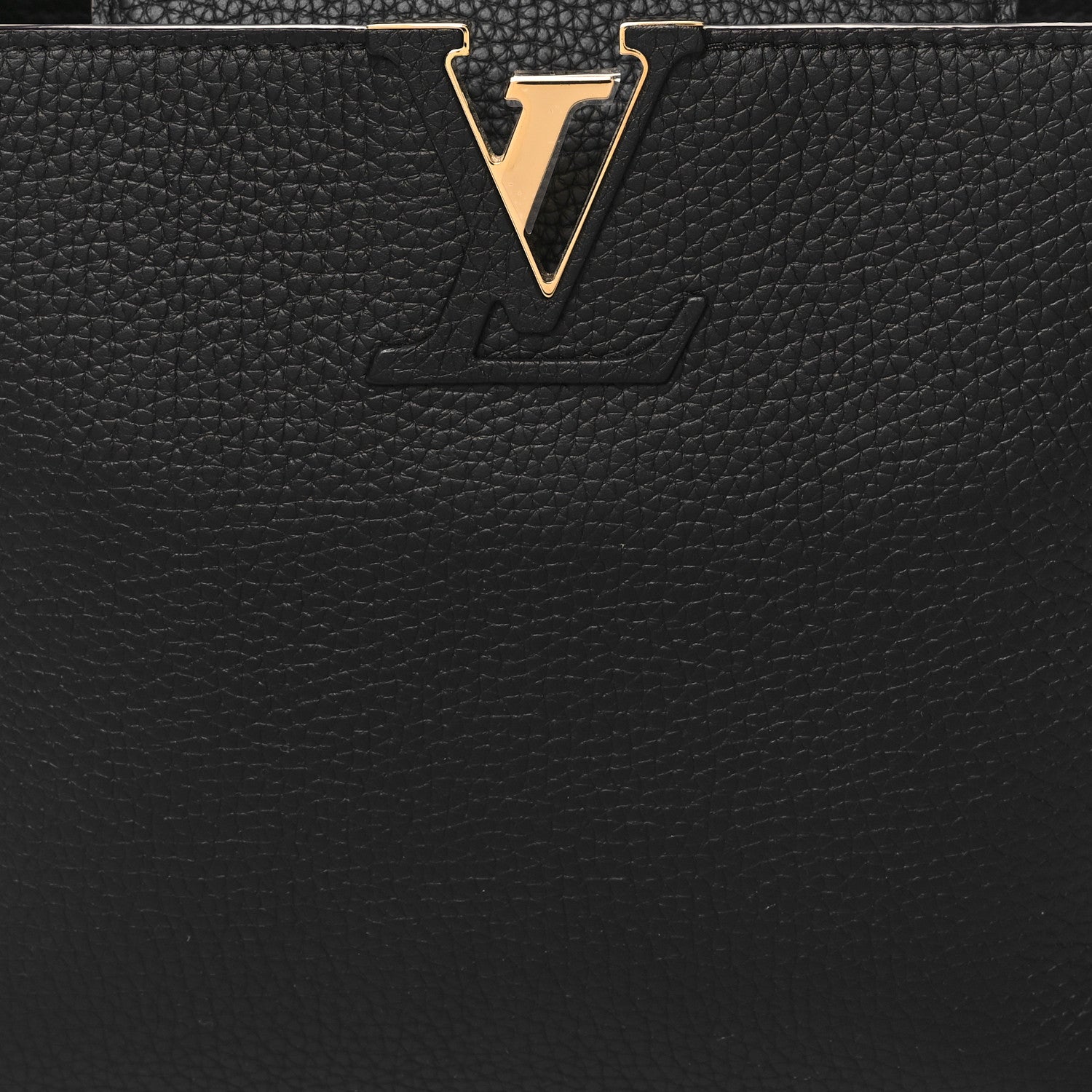 Louis Vuitton Taurillon Capucines PM Black 8 of 10