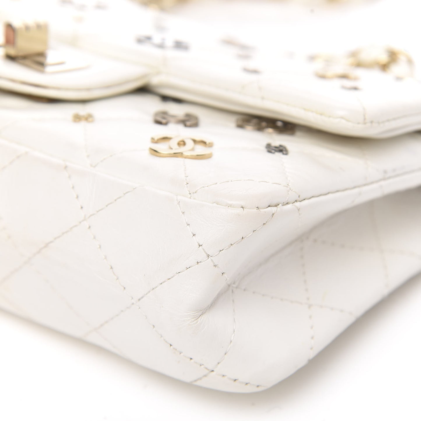 Calfskin CC Punk 2.55 Reissue 224 Flap White