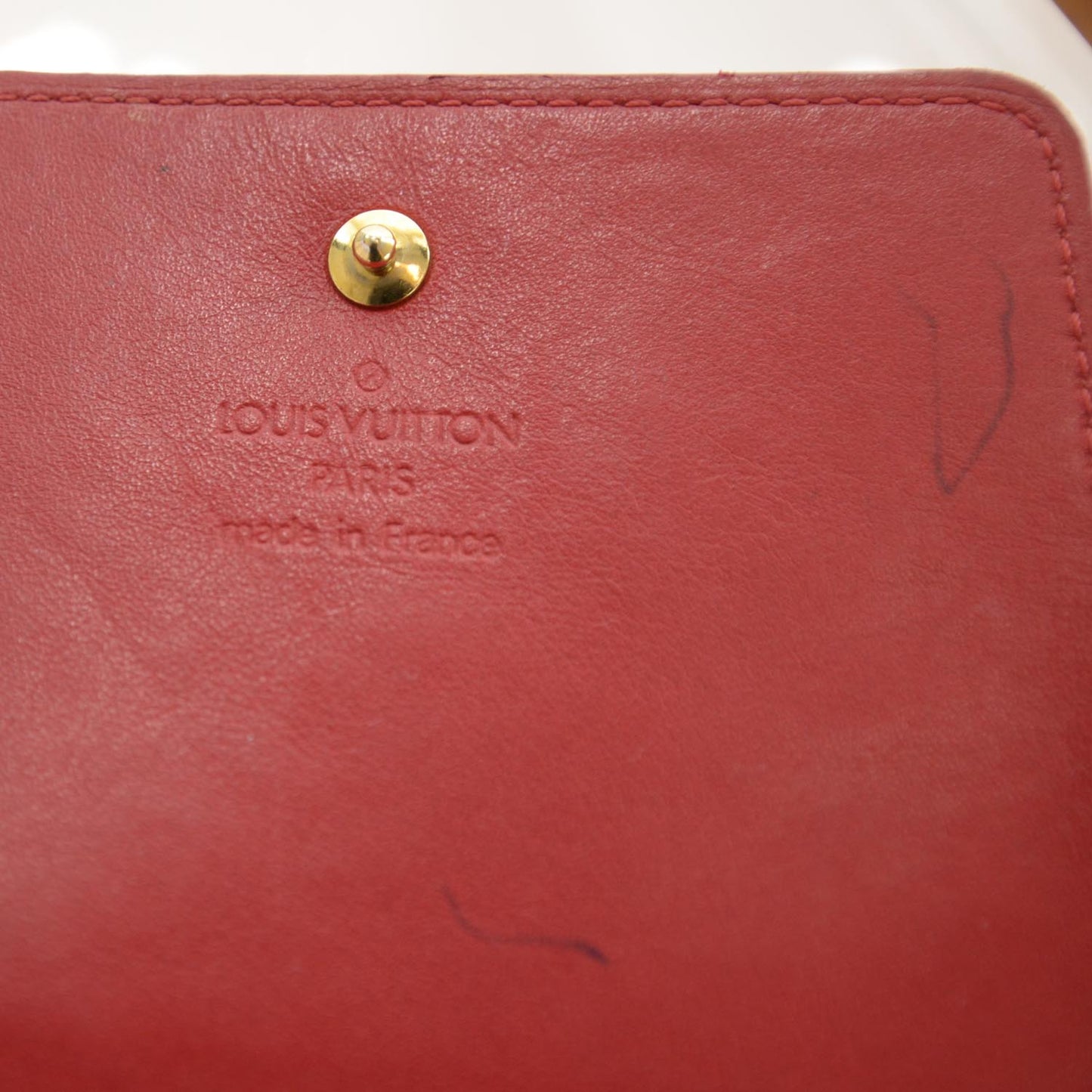 Vernis Walker Wallet Red