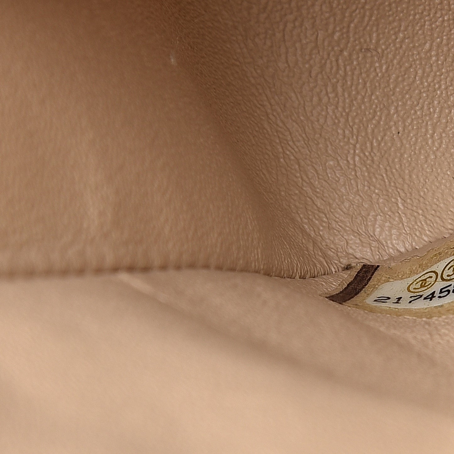 Caviar Quilted Medium Double Flap Beige Clair
