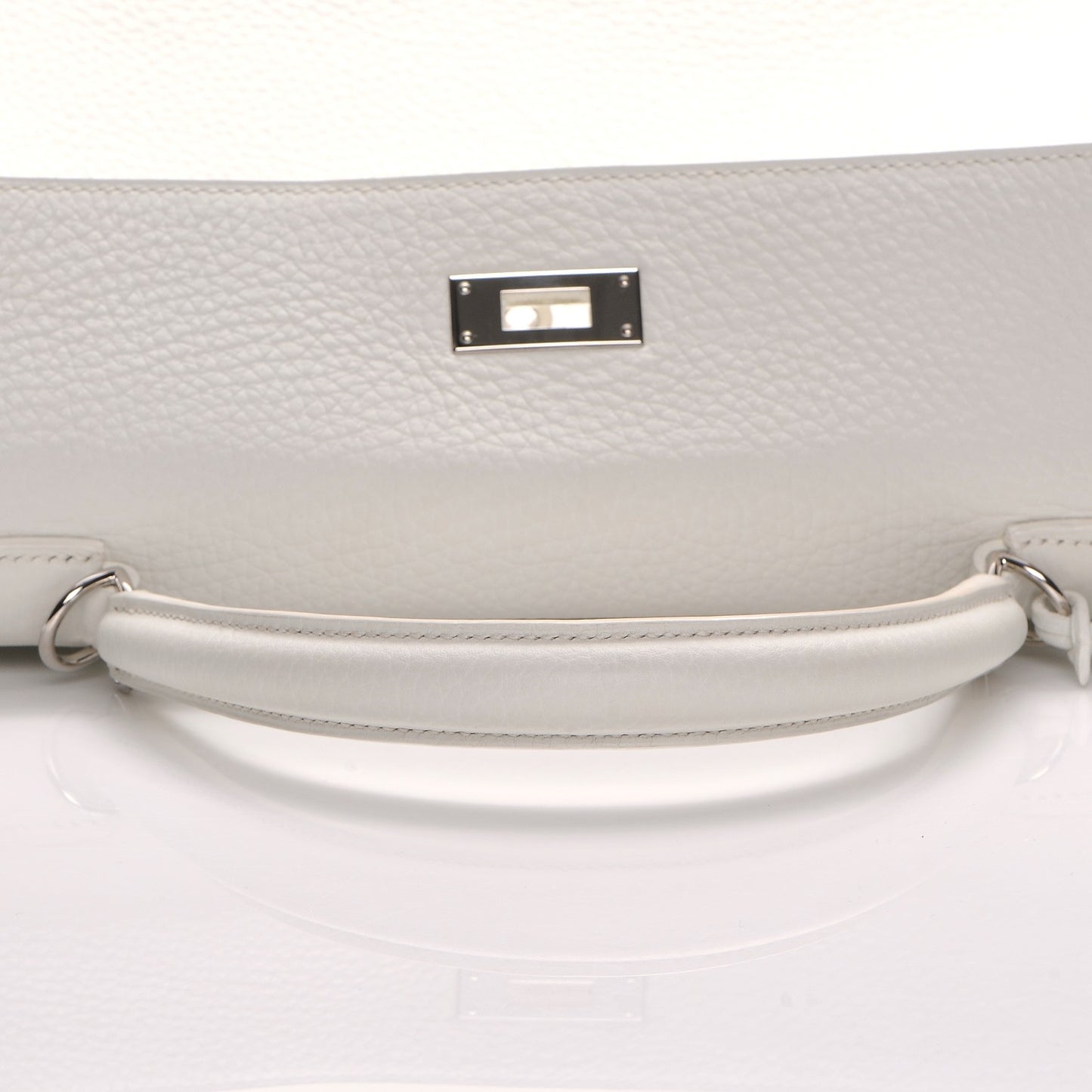 Taurillon Clemence Kelly Retourne 35 White