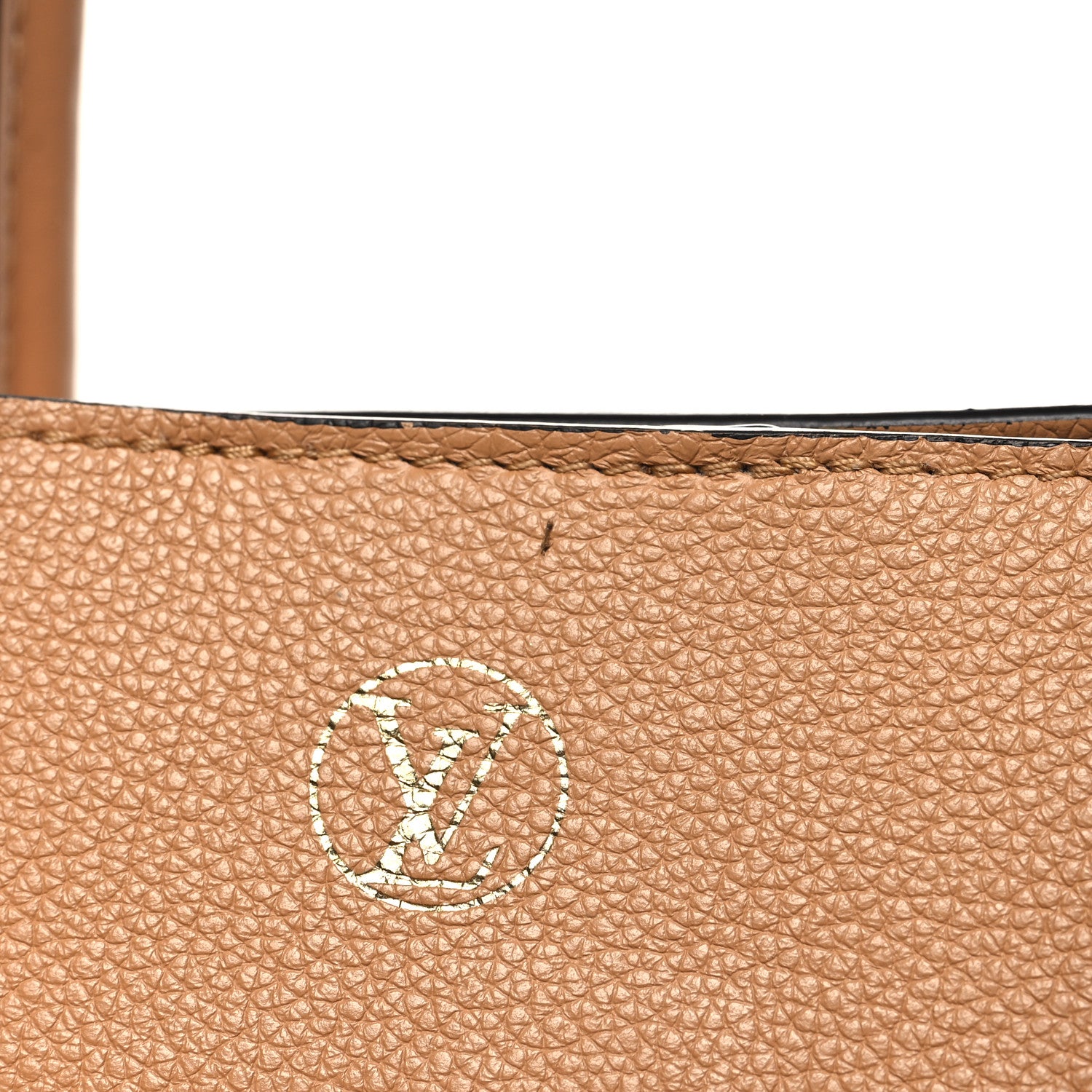 Louis Vuitton Mahina On My Side GM Arizona Beige 10 of 10