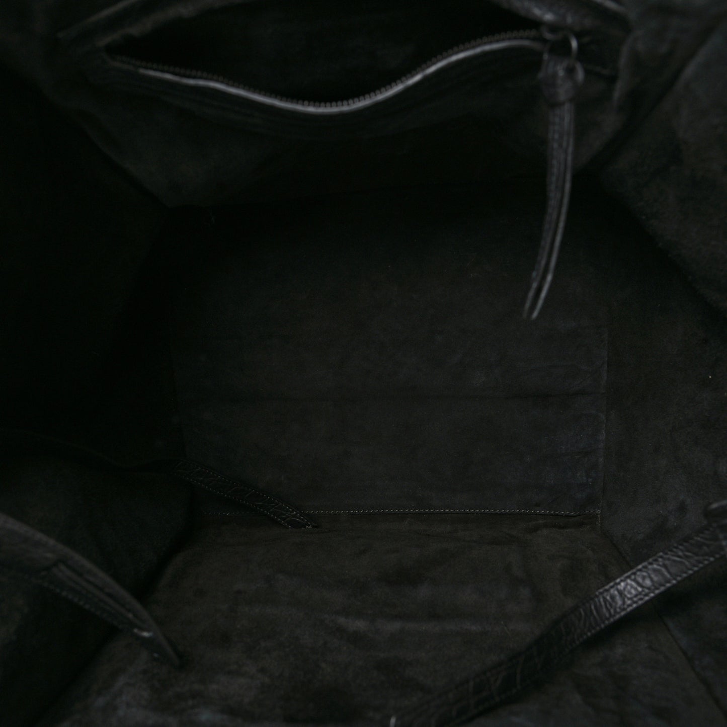 Calfskin Crocodile Embossed Medium Phantom Luggage Black