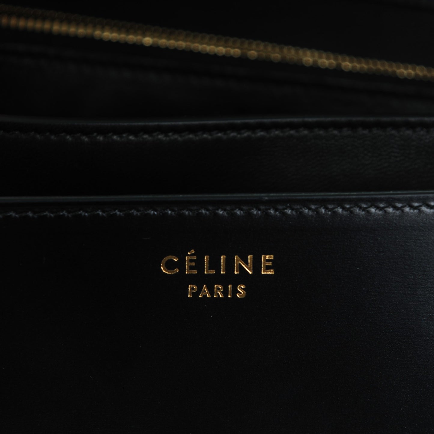 Box Calfskin Medium Classic Box Flap Bag Black